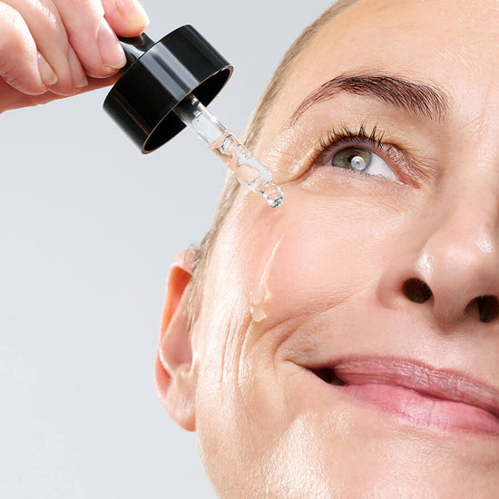 CurrentBody Skin Serum z Zieloną Herbatą (30ml)