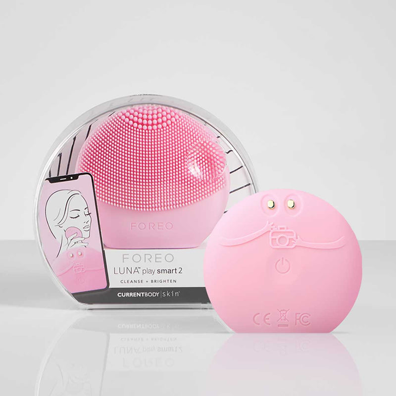 FOREO LUNA™ play smart 2 Smart Skin Analysis And Facial Cleansing Device